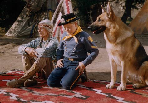  The Adventures of Rin Tin Tin: Um Cão-Herói de Guerra que Derreteu Corações e Conquistou o Mundo!