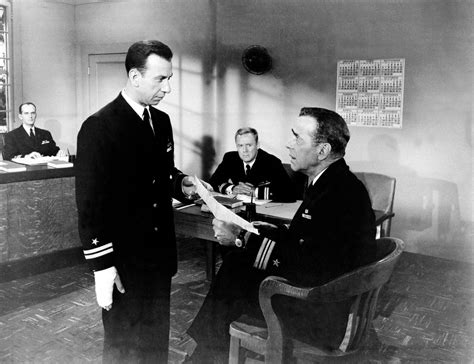 The Caine Mutiny um clássico da guerra naval e uma história de coragem questionável?